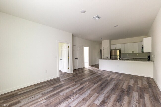 Building Photo - 3 br, 2 bath Duplex - 4533 19th Street Sou...