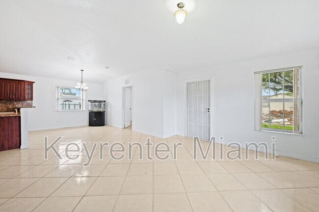 Foto del edificio - 14290 SW 287th St