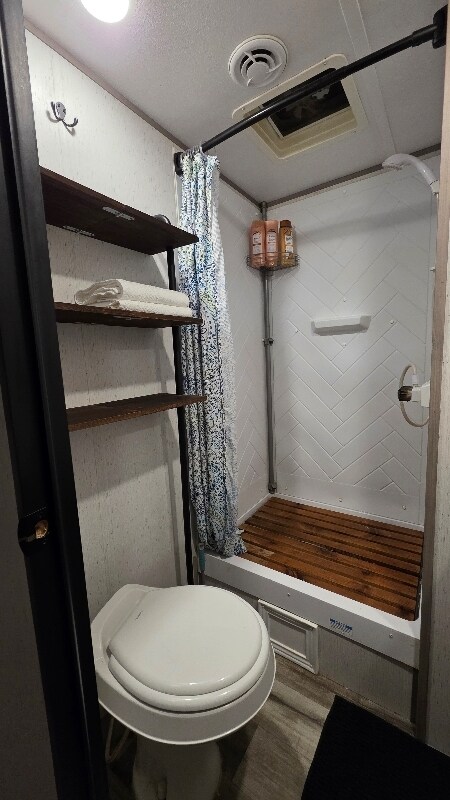 Foto del edificio - 6835 Purvis Ln