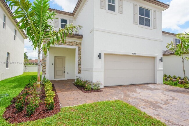 Foto del edificio - 2637 SE 24th Ct