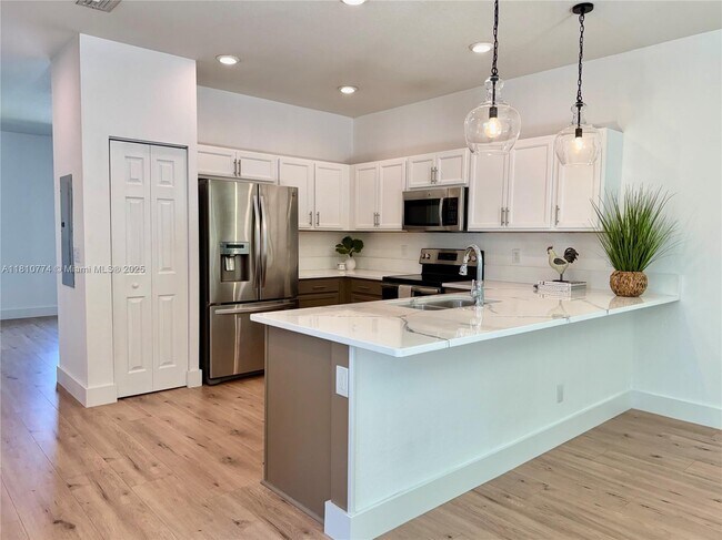 Foto del edificio - 4323 Maybelle Ln