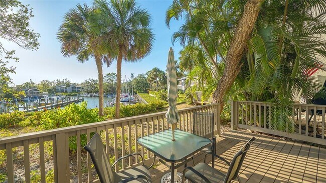 Foto del edificio - 1633 Boathouse Cir