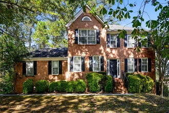 Building Photo - 10185 Point View Dr