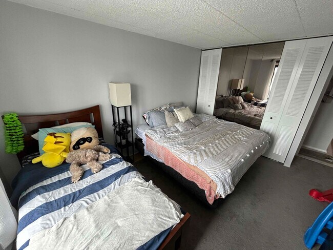 Building Photo - 9098 W Terrace Dr