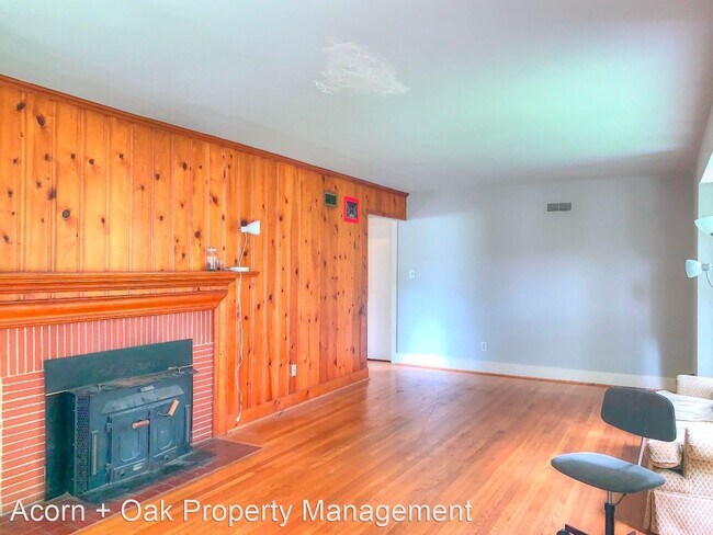 Building Photo - 4 br, 1 bath House - 806 Old Mill Road  Un...