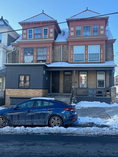 Primary Photo - 52 S Franklin St