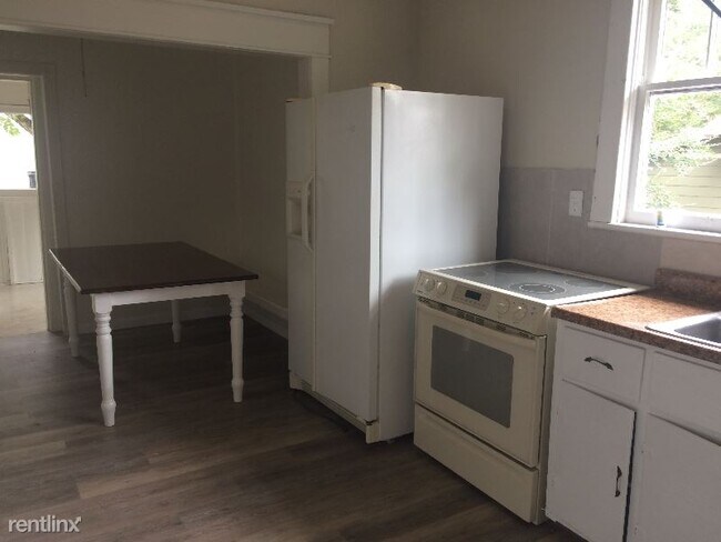 Foto del edificio - 2 br, 1 bath House - 617 East Moulton street