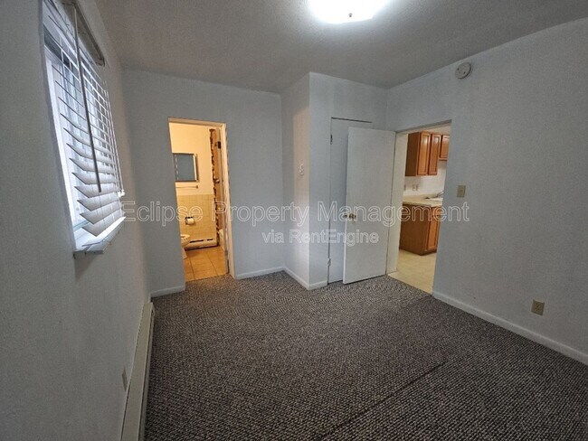 Foto del edificio - 715 3rd St