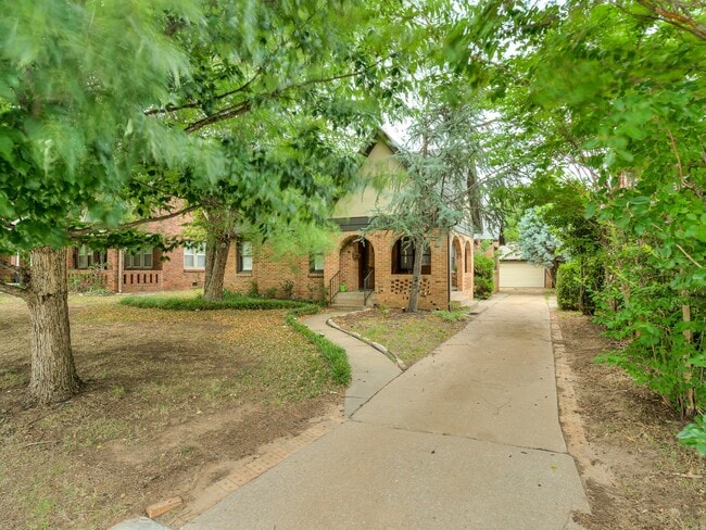 Photo - 2421 NW 19th St House