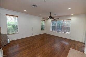 Building Photo - 10094 Mimosa Silk Dr