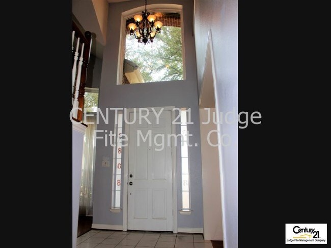 Building Photo - 3808 Walden Way