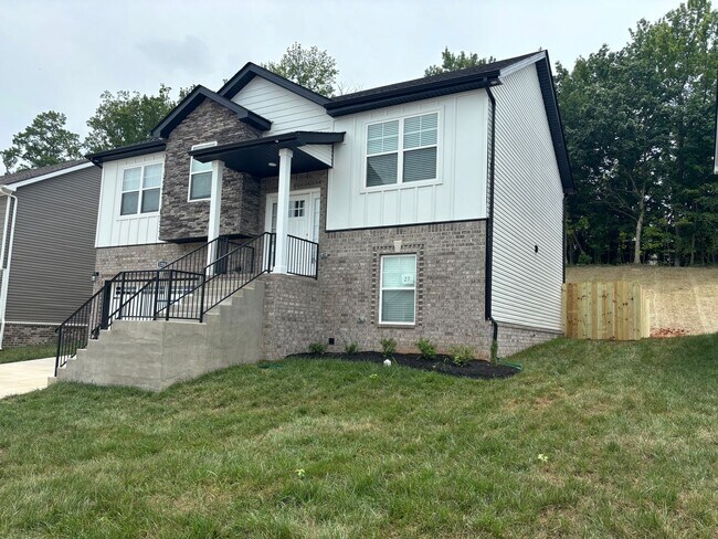 Building Photo - Gorgeous 4bed/3bath New Construction!