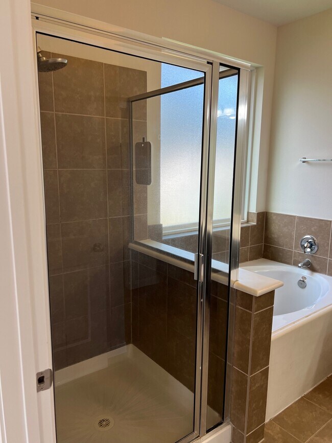 Foto del edificio - 1238 S Maple Dr