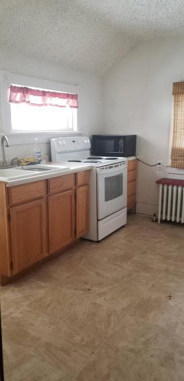 Building Photo - 208 W 3rd Ave