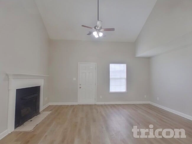 Building Photo - 4621 Aldersbrook Dr