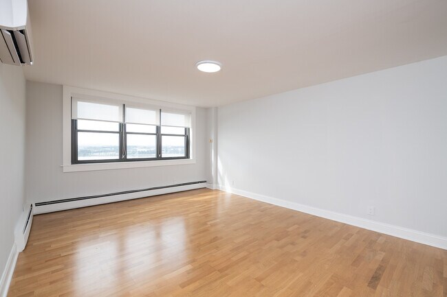 Foto del edificio - 1422 Columbia Rd
