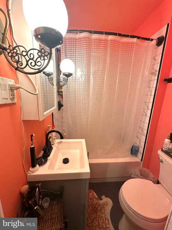 Foto del edificio - 4925 Cedar Ave