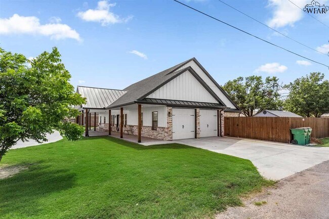 Foto del edificio - 304 Mariners Wy