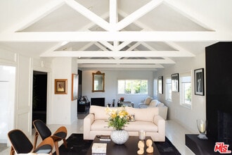 Building Photo - 3063 Deep Canyon Dr