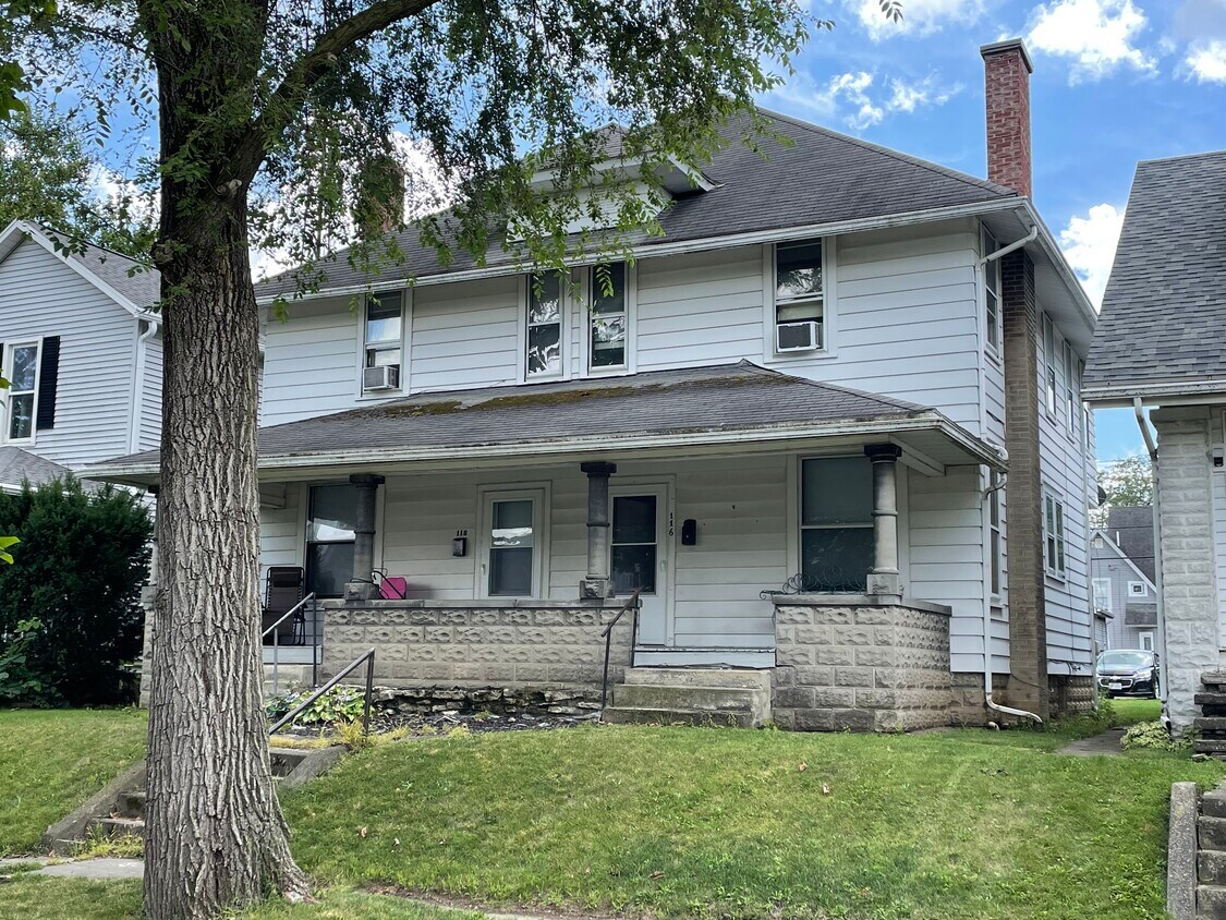 Front of Duplex - 116 E Raymond St