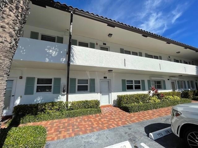 Foto principal - 3655 NE 32nd Ave