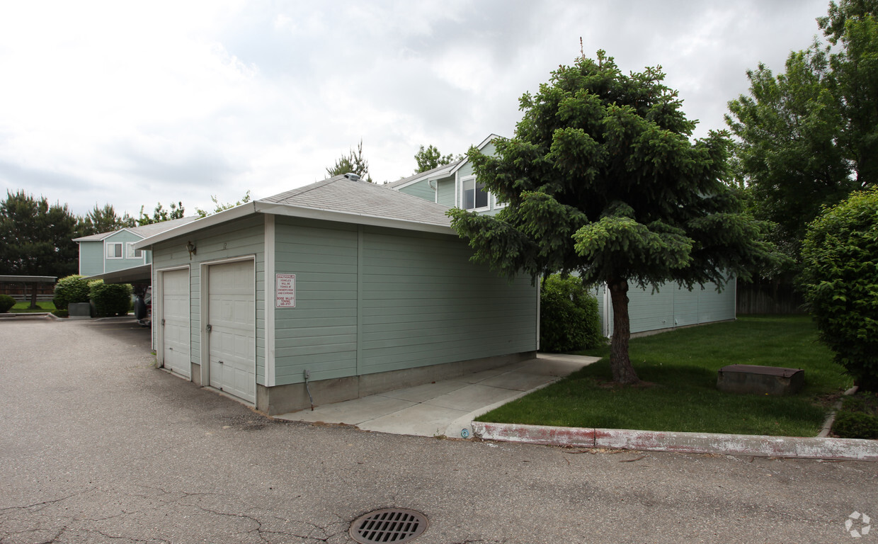 Foto del edificio - 1720 S Eagleson Rd
