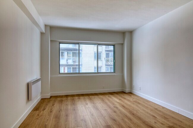 Building Photo - 3455 Rue Aylmer