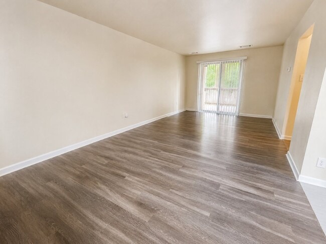 Building Photo - 3012 Chamberlayne Ave