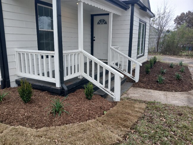 Building Photo - 1110 Commerce Dr