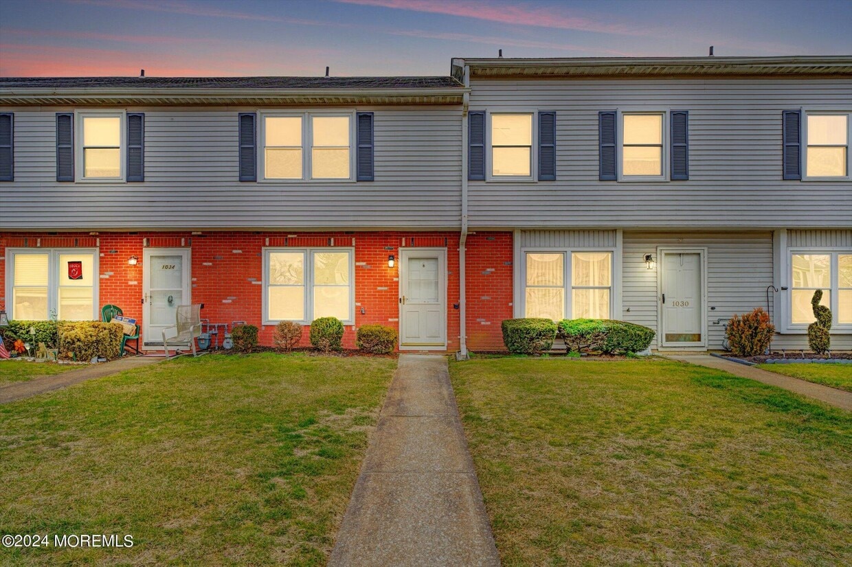 1032 Sawmill Rd Unit 26, Brick Township, NJ 08724 Condo for Rent in