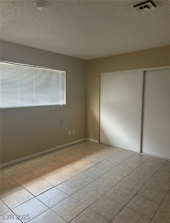 Foto del edificio - 2605 E Cedar Ave