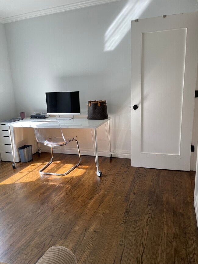 Foto del edificio - 6427 W 87th St