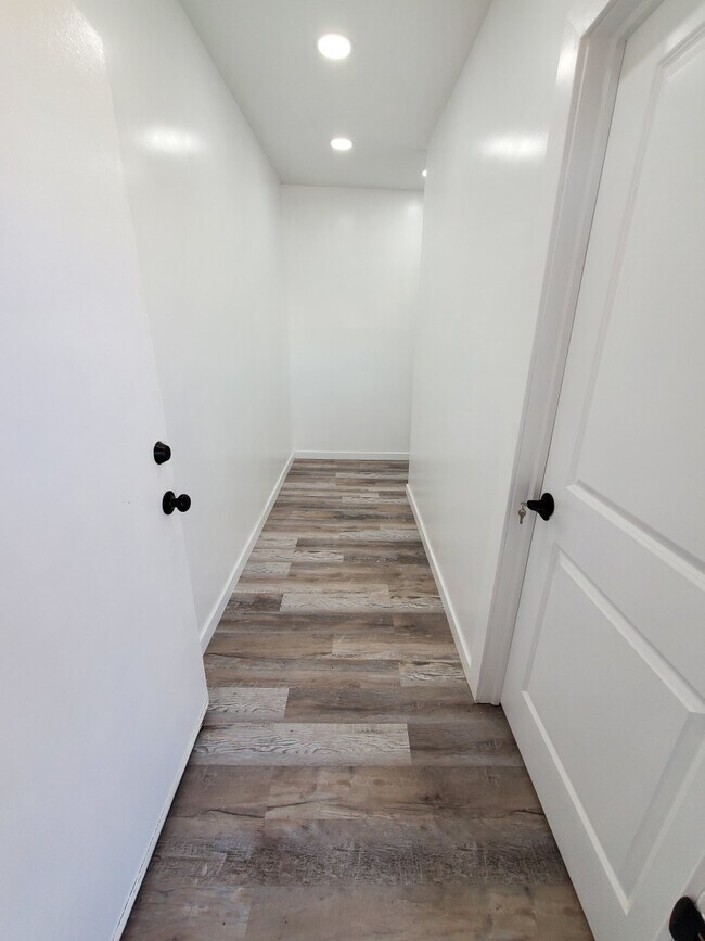 Hallway - 3831 Wisconsin St