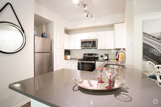2 Bd, 2 Ba - Bridge at River Place