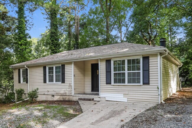 Foto del edificio - 2743 Argyle Dr NW