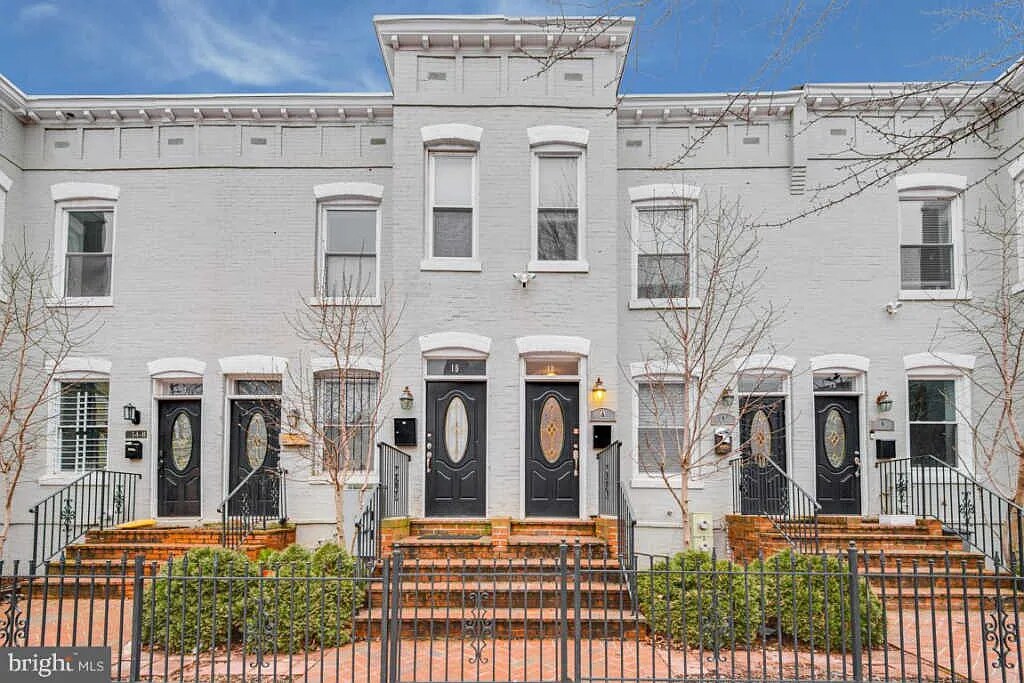 Primary Photo - 18 O St NW