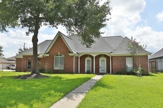 Building Photo - 24603 Haigshire Dr