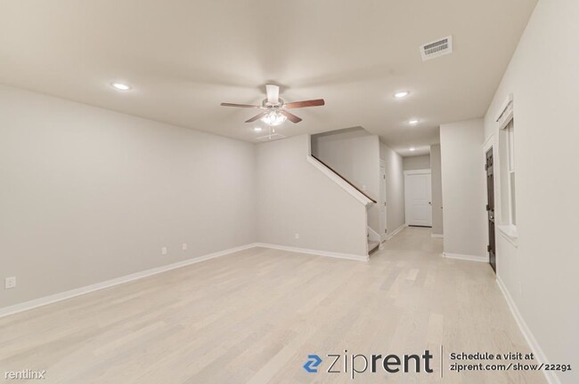 Foto del edificio - 4 br, 2.5 bath Townhome - 2225 Calvert Dr,...