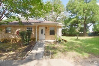 Building Photo - 7135 Pearson Rd