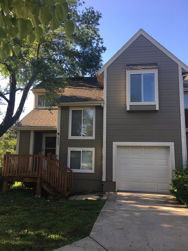 Primary Photo - 8927 Hauser St
