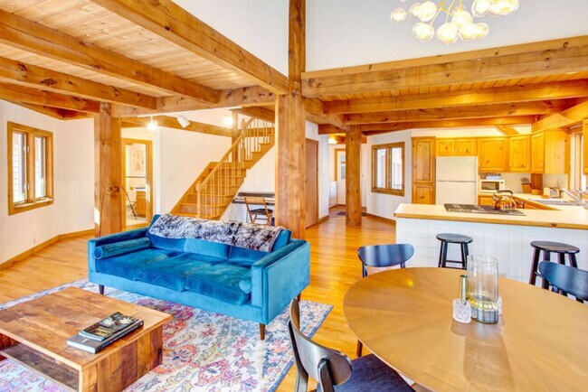 Foto del edificio - 93 Zych Rd