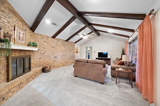 Foto del edificio - 4912 Goose Creek Dr