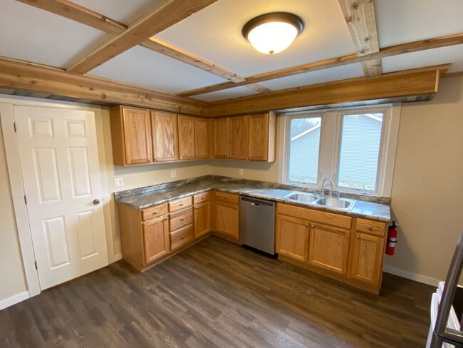 Building Photo - 1428 N 4th St