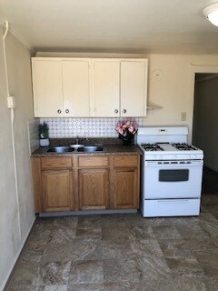Foto del edificio - 1227 Egan Ave