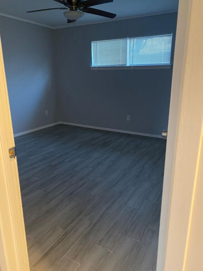 Building Photo - Gorgeous Home in Baytown!