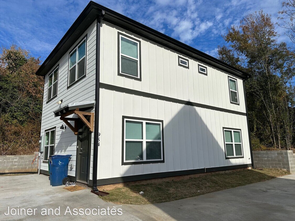 Primary Photo - 4 br, 4 bath House - 954 MLK Parkway