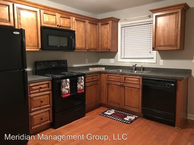 Foto principal - 400 WI Pkwy