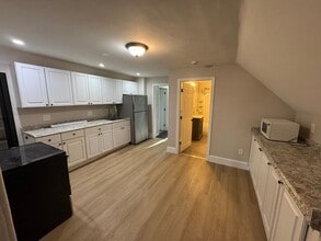 Building Photo - 70-72-72 Broadway