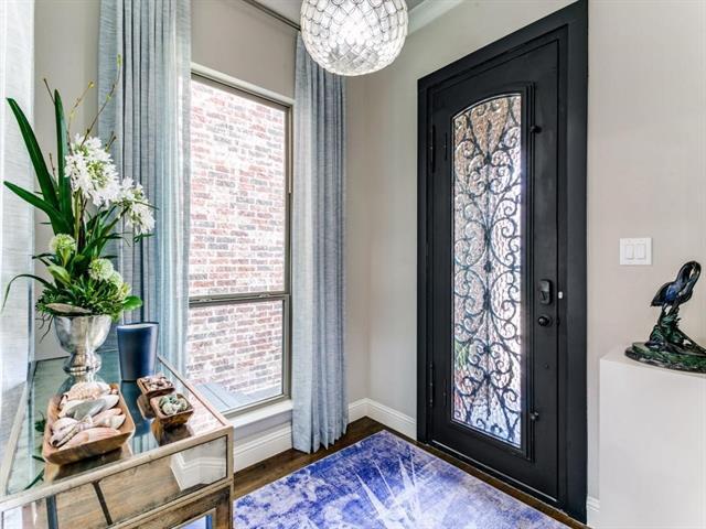 Foto del edificio - 4864 Isleworth Dr