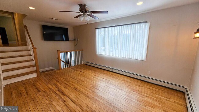 Foto del edificio - 213 8th St